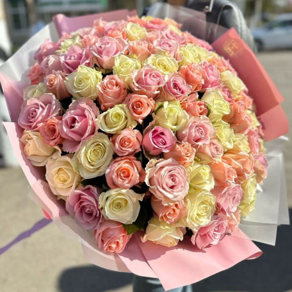 101 Роза радужный микс  в Армянске