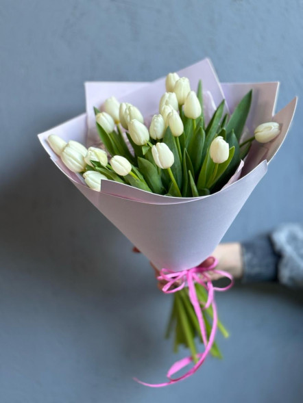 21 белый тюльпан в Армянске