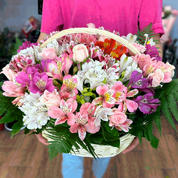 Композиция в корзине &quot;Весенний бриз&quot; в Армянске
