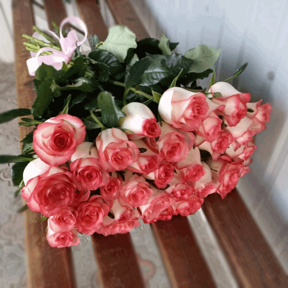 31 розовая роза в Армянске