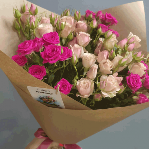 Букет 7 нежных кустовых роз микс в Армянске