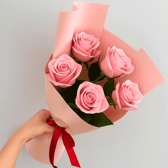 Стильный букет 5 розовых роз в Армянске