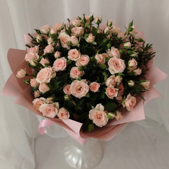 Букет из кустовых роз «Крем-брюле»  в Армянске