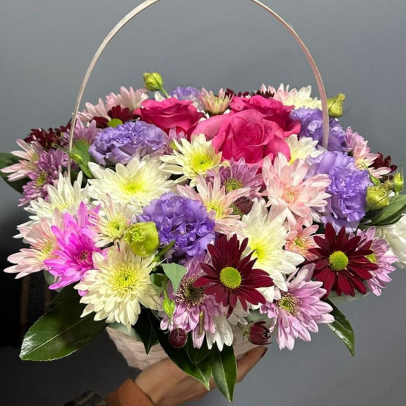 Композиция в корзине «Палитра нежности» в Армянске
